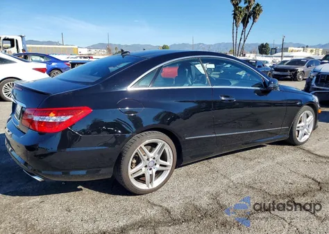 2013 Mercedes-Benz E 550 z USA, uszkodzony, nr VIN WDDKJ7DB2DF195862